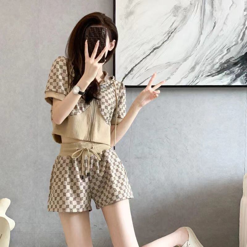 【半額！期間限定！！】超人気  美人度アップ ＜S-4448＞ 半袖Ｔシャツⅹパンツセット<S-8201>