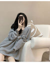 気質満点ぬいぐるみ付きグレーゆったりニットセーター＜S-4659＞
