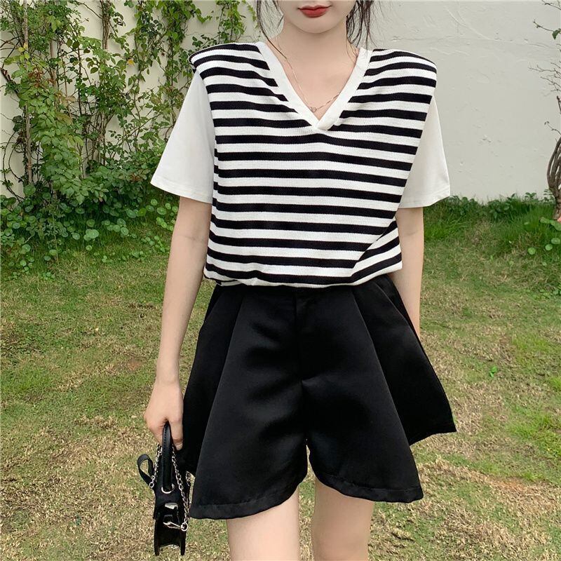 上質 レイヤード風 好感度UP ストライプ柄 リボン ニット 全2色 半袖Tシャツ＜ S-9211＞