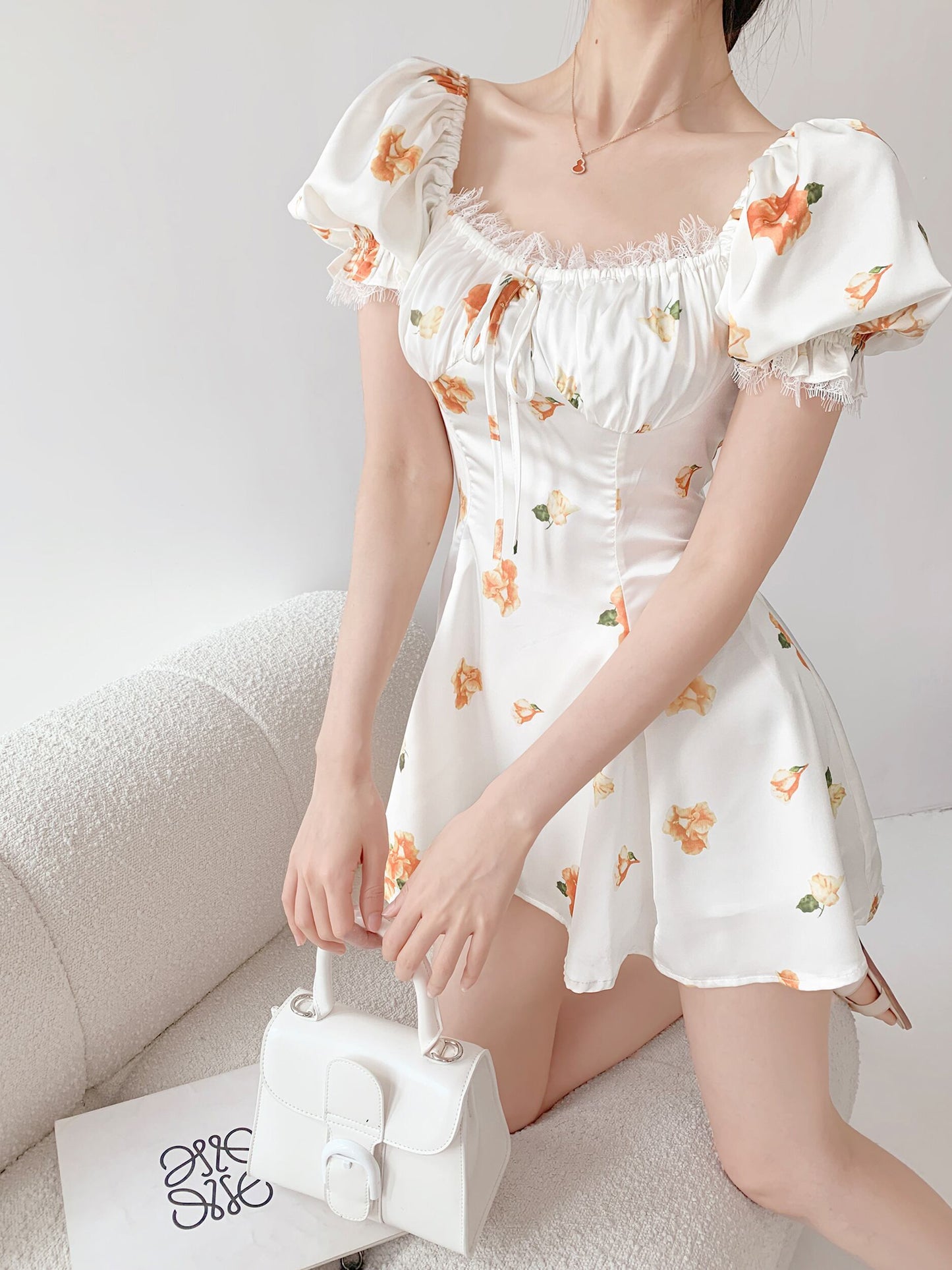 好感度UP 美人度アップ 大好評 絶対流行 レースワンピース<S-11880>