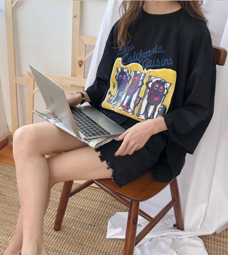話題沸騰中 ゆったり カジュアル プリント 2色半袖Tシャツ＜S-8161＞