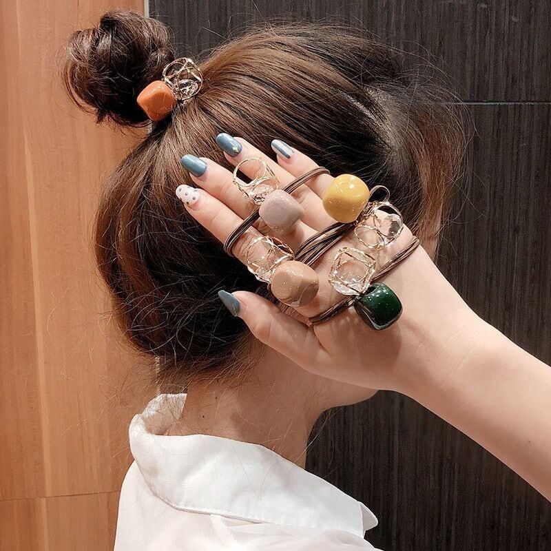 美人度アップ 透かし彫り ファッション シュシュ カチューシャ アクセサリー＜S-3324＞