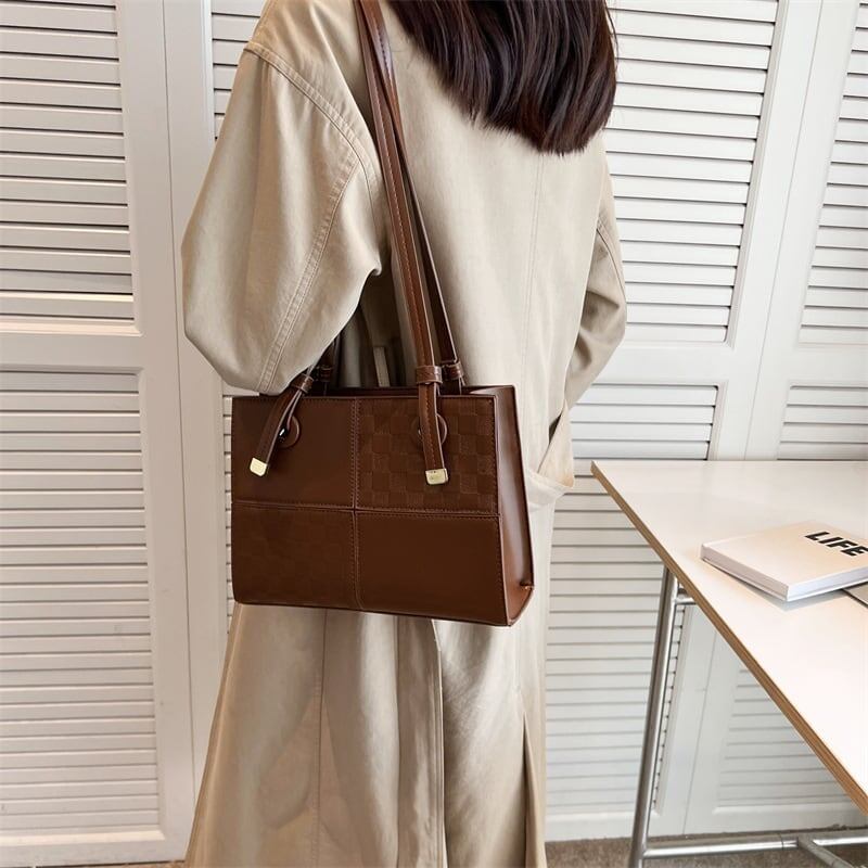 オシャレ感たっぷり 配色 高級感溢れる ショルダーバッグ＜S-3784＞