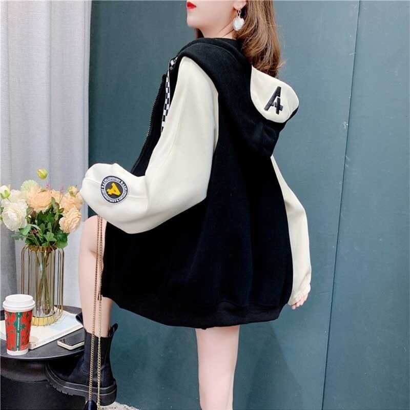知的で品の良い 3色選択可 清純甘くて女子力UP 切り替え スウェット パーカー＜S-2764＞