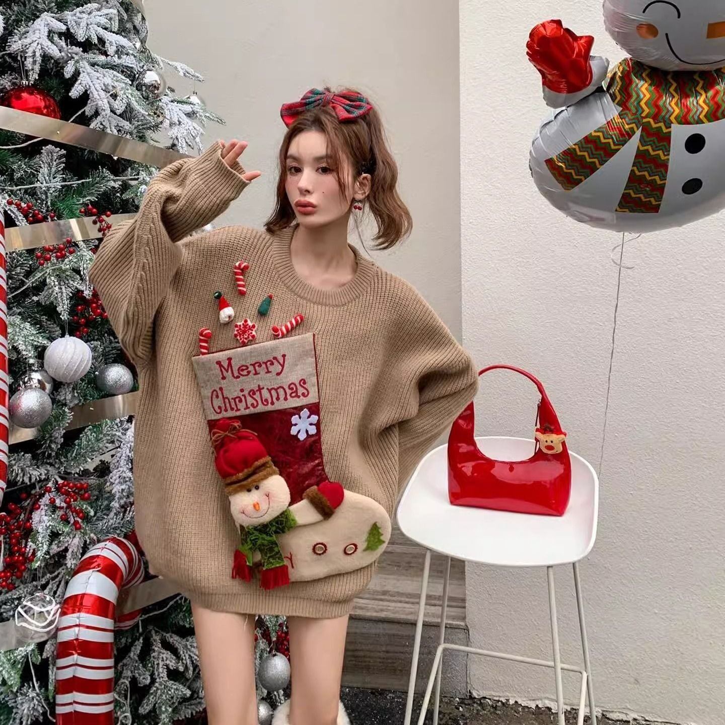 超人気クリスマスロゴニットセーター2色あり<S-4551>