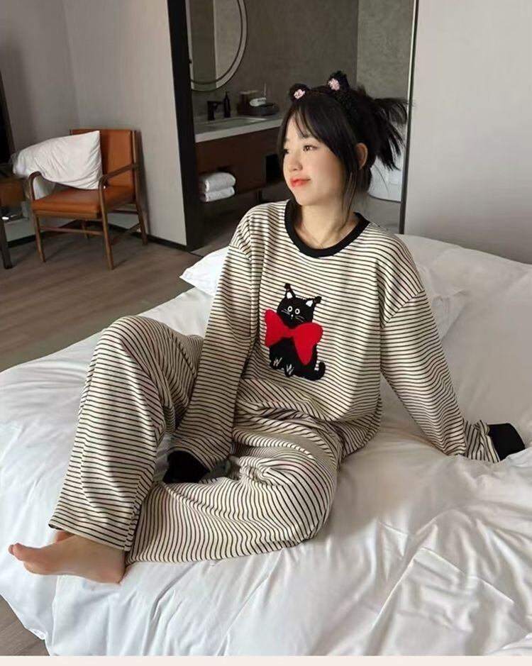 柔らかくて優しい印象 2種選択 着心地良い トップス+パンツセット パジャマ<S-10906>