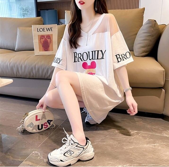 売り切れ必至 Vネック セクシー 切り替え チュール プリントTシャツ ゆったりワンピース ＜S-3050＞