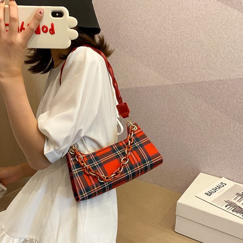 オシャレ度満点 ショルダーバッグ 合わせやすい ハンドバッグ＜S-3415＞